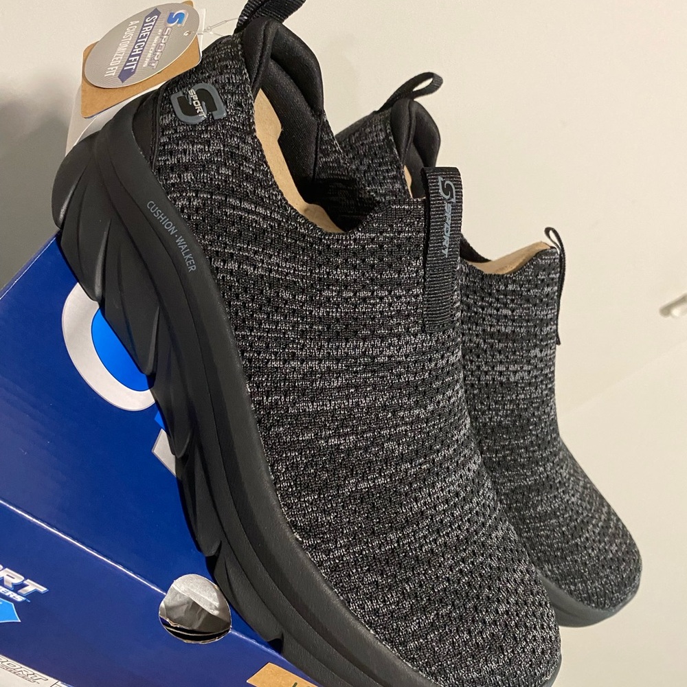 Skechers Black and Gray Knit Slip-On Men’s 10.5